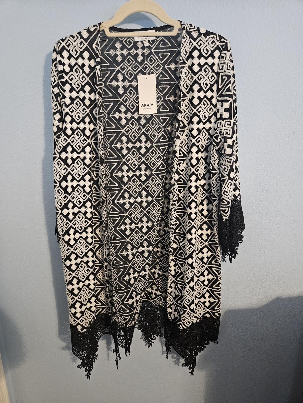 AKAIV Black & White Geometric Kimono with Lace Trim
